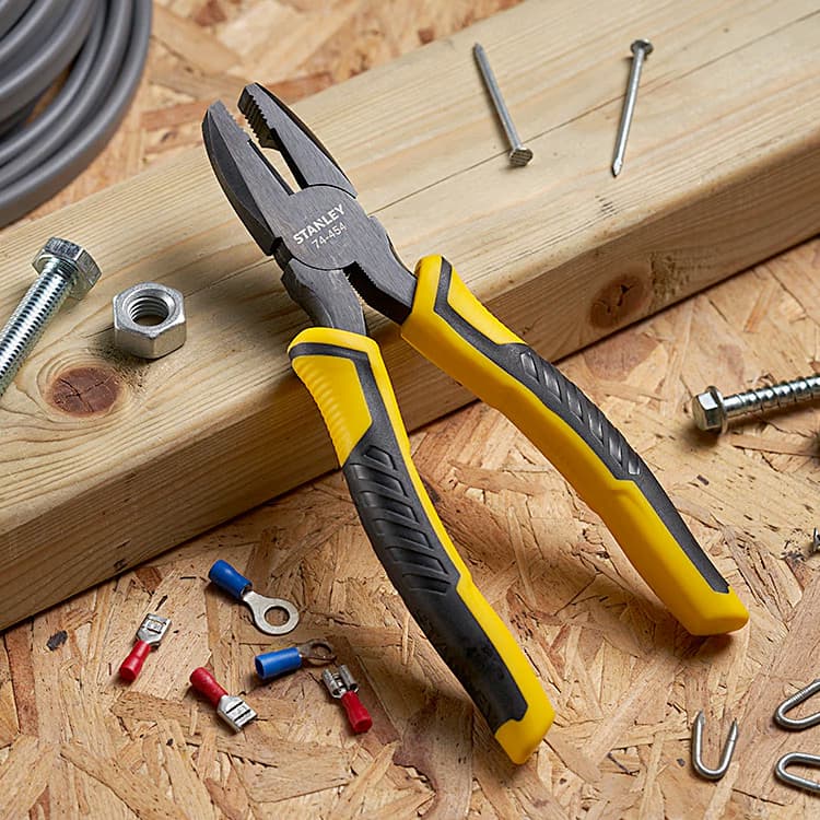 Buy Stanley 7 inch / 180 mm Dynagrip Combination Plier, STHT0